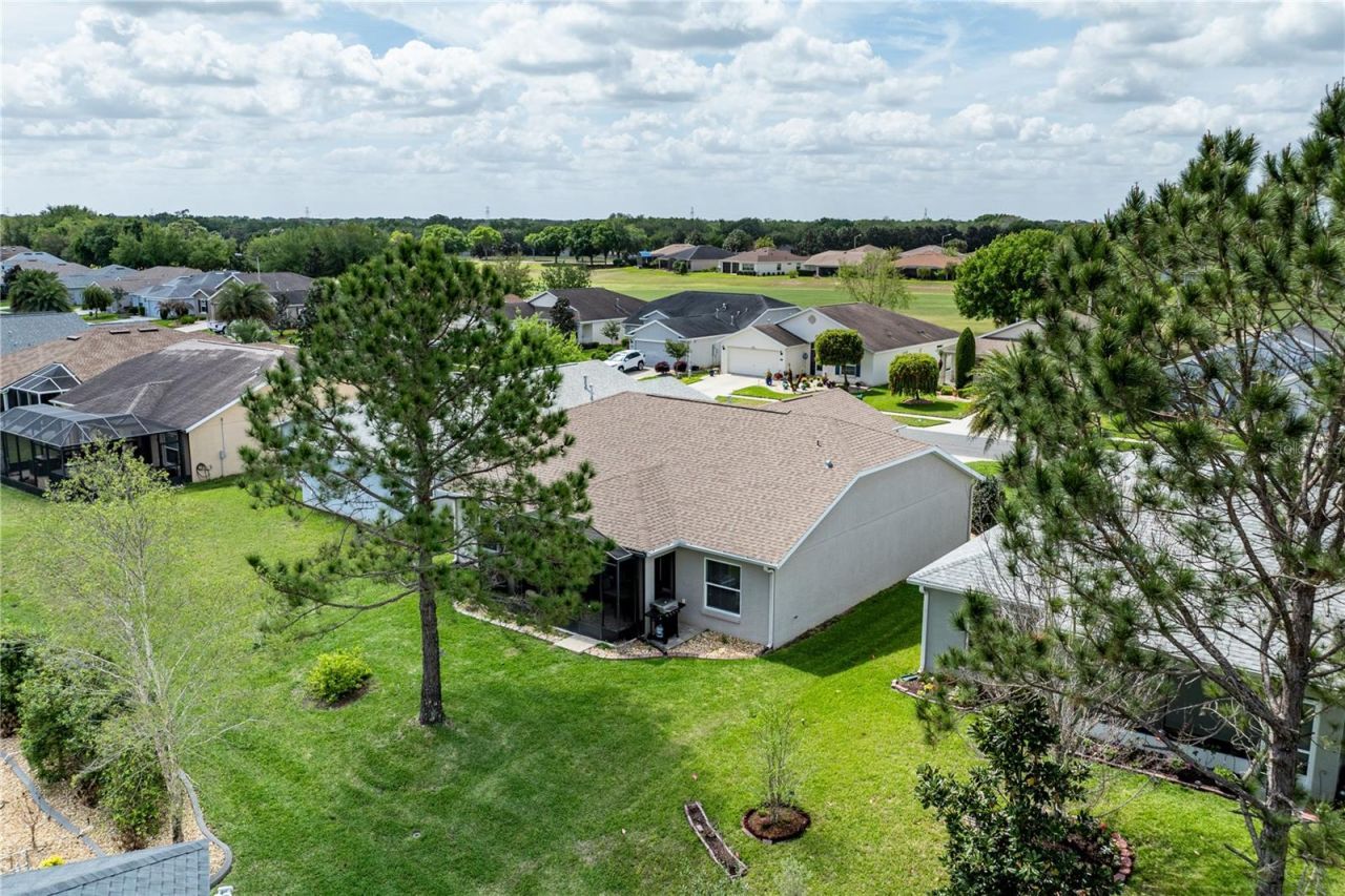 27118 Roanoke Drive, Leesburg, FL 34748 Photo