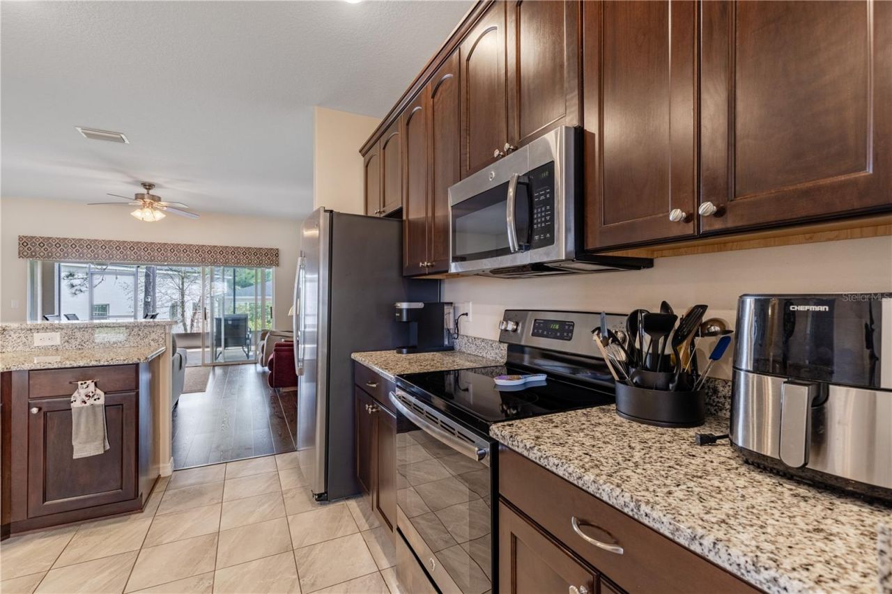 27118 Roanoke Drive, Leesburg, FL 34748 Photo