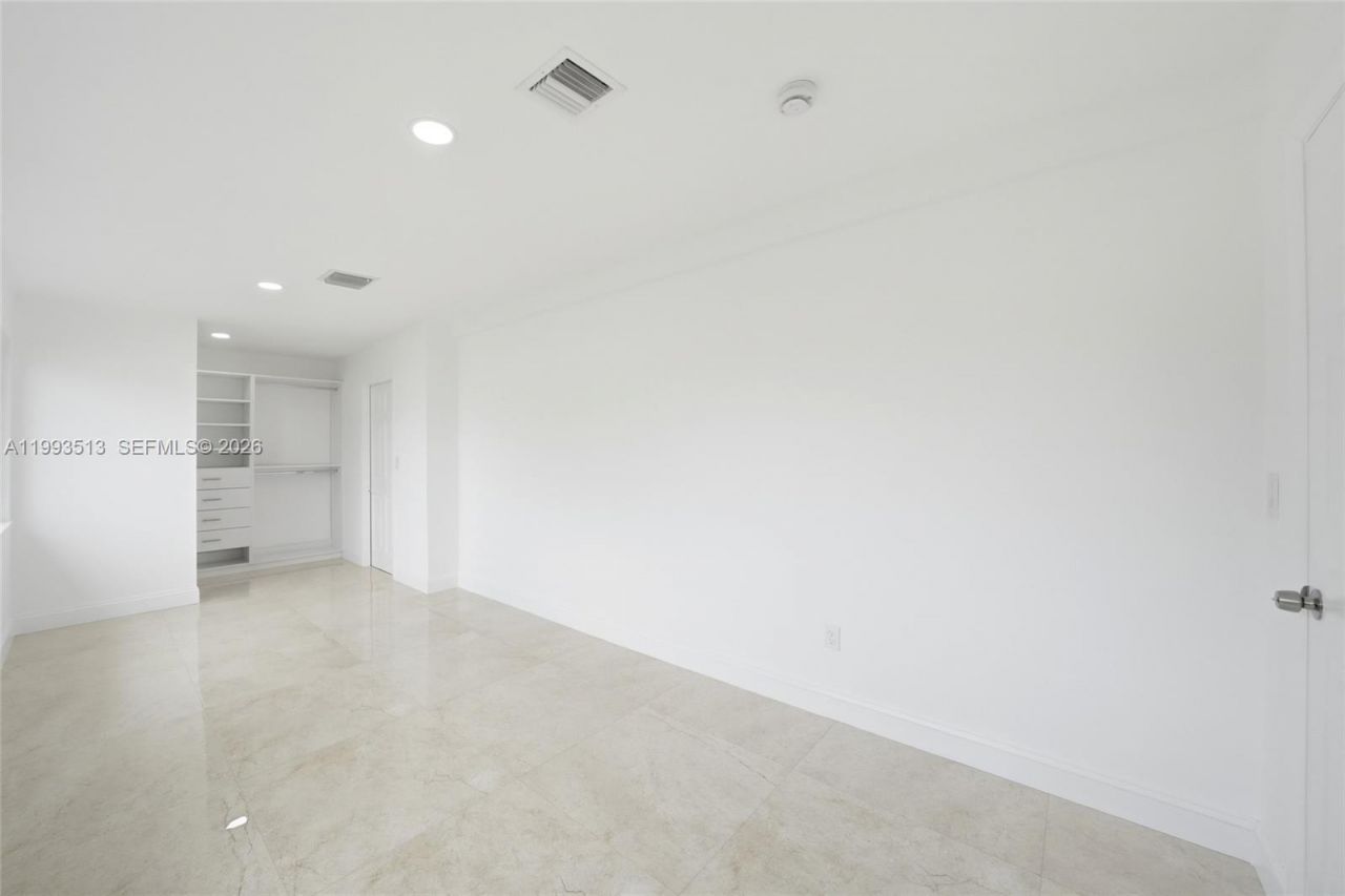 2410 NW 155th Ter , Miami Gardens, FL 33054 Photo