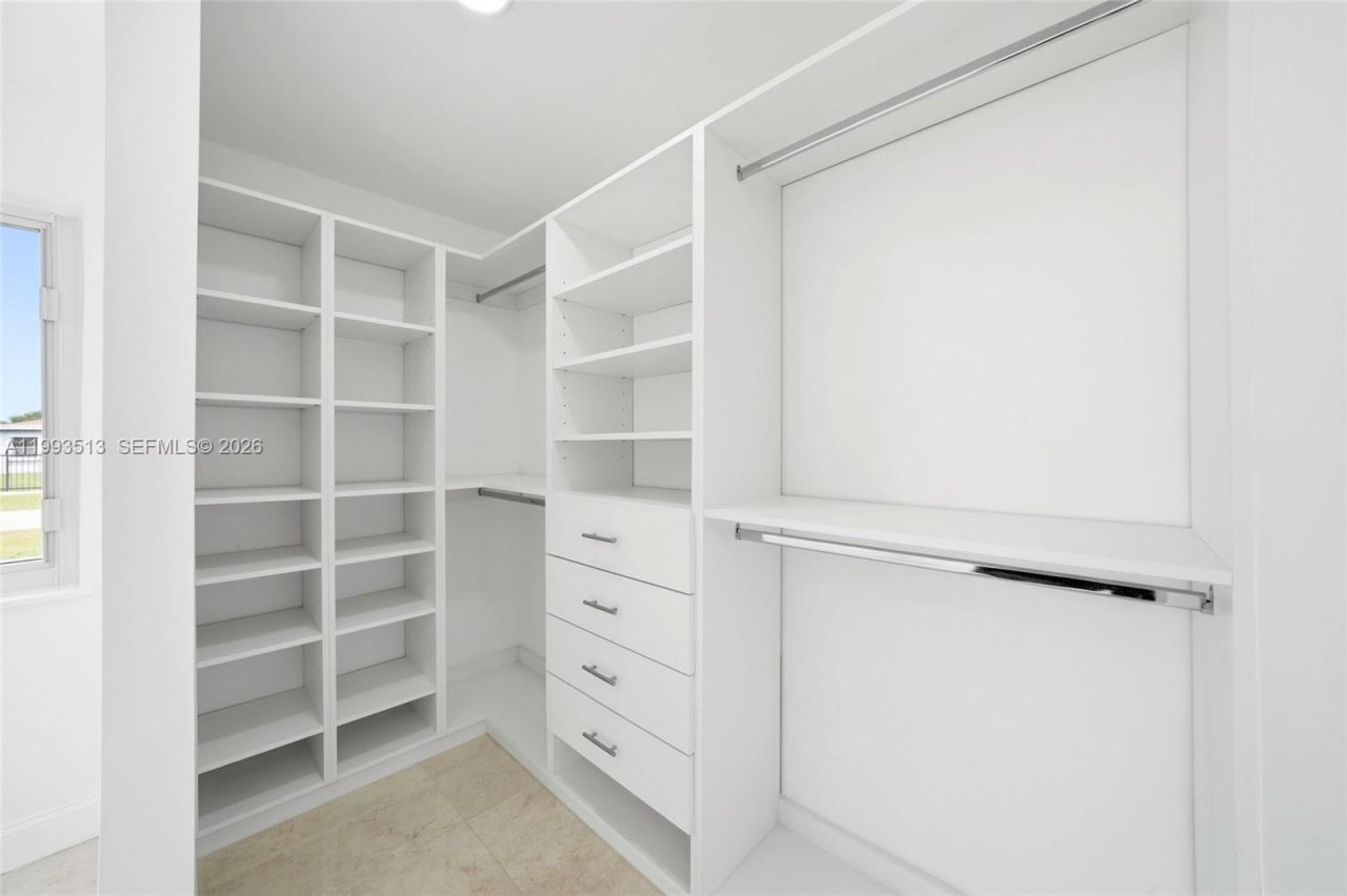 2410 NW 155th Ter , Miami Gardens, FL 33054 Photo