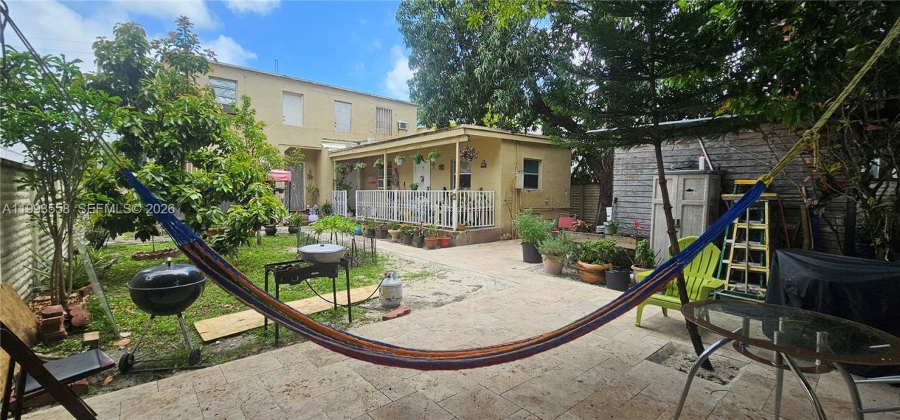 516 SW 7th Ct, Miami, FL 33130 Photo