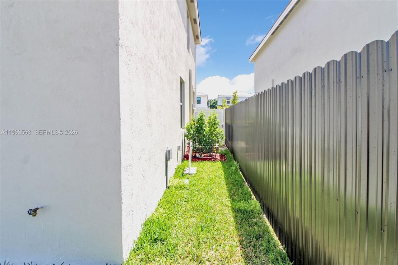 1521 SE 7th Ct, Homestead, FL 33033 Photo