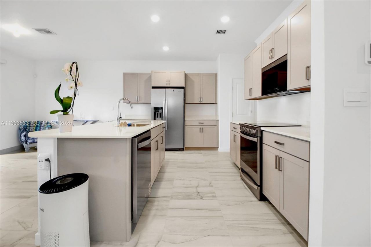 1521 SE 7th Ct, Homestead, FL 33033 Photo