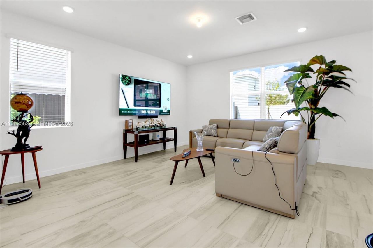 1521 SE 7th Ct, Homestead, FL 33033 Photo