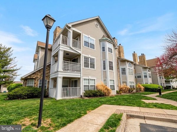 5624 WILLOUGHBY NEWTON DRIVE, Unit 13, CENTREVILLE, VA 20120