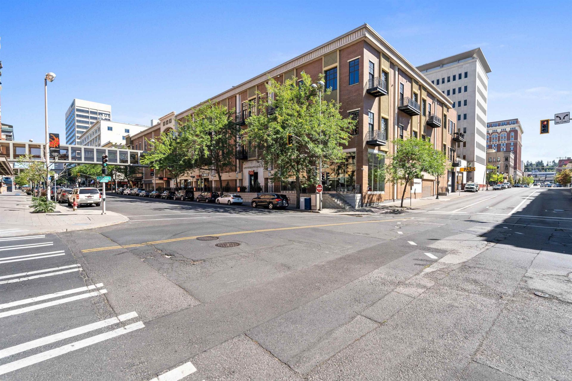 809 W Main Ave primary photo