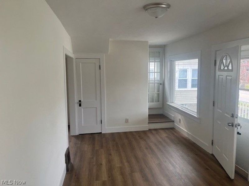 2877 Bailey Road, Cuyahoga Falls, OH 44221 Photo 5