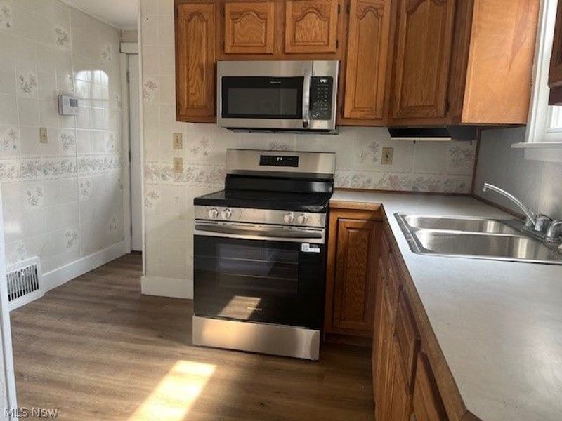 2877 Bailey Road, Cuyahoga Falls, OH 44221 Photo 9