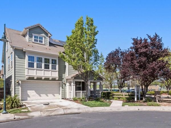 4978 Houlton Ct, Dublin, CA 94568