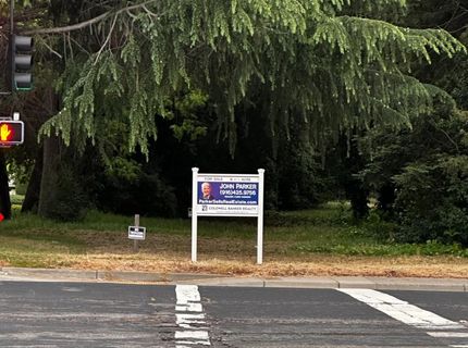 Riverside Blvd, Sacramento, CA 95831 Photo