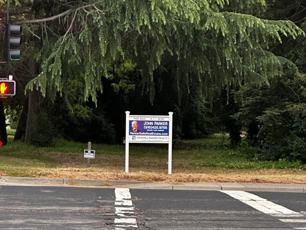 Riverside Blvd, Sacramento, CA 95831