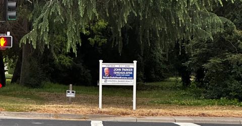 Riverside Blvd, Sacramento, CA 95831 Photo