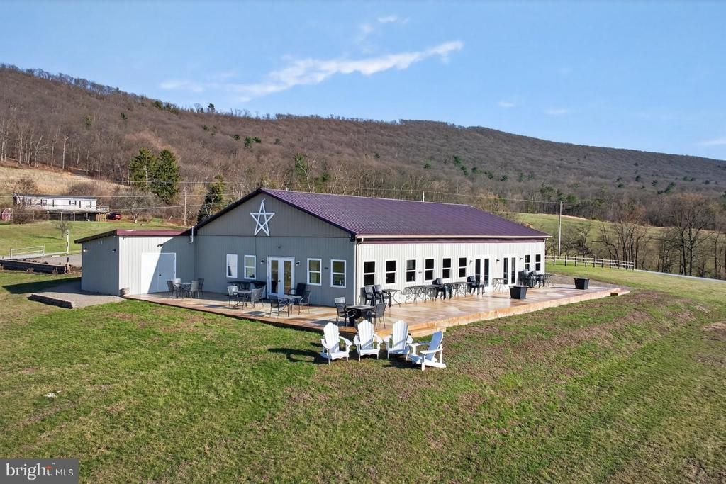 596 HARMAN ROAD , HALIFAX, PA 17032