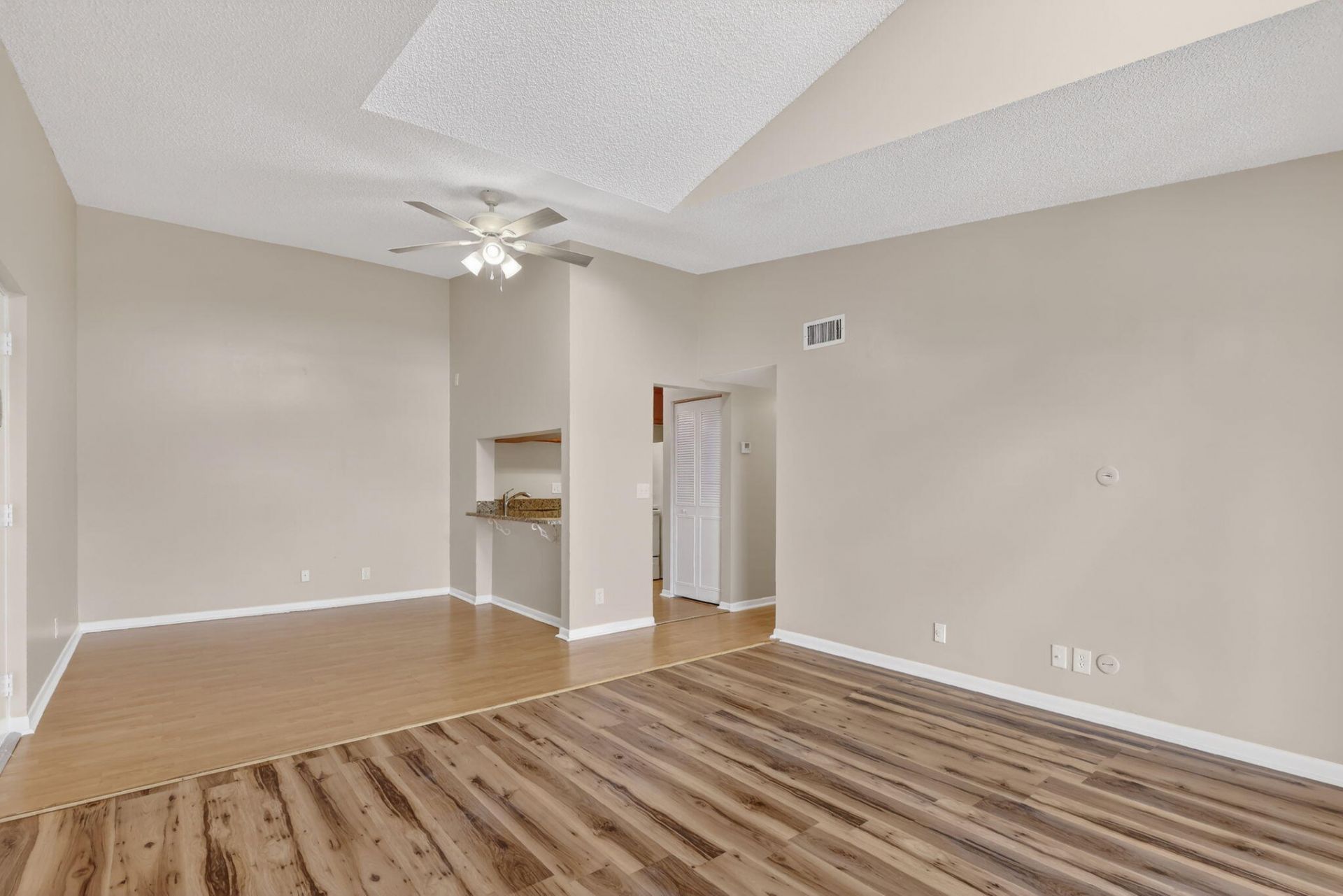 624 Sea Pine Way, Unit B3, Greenacres, FL 33415 Photo