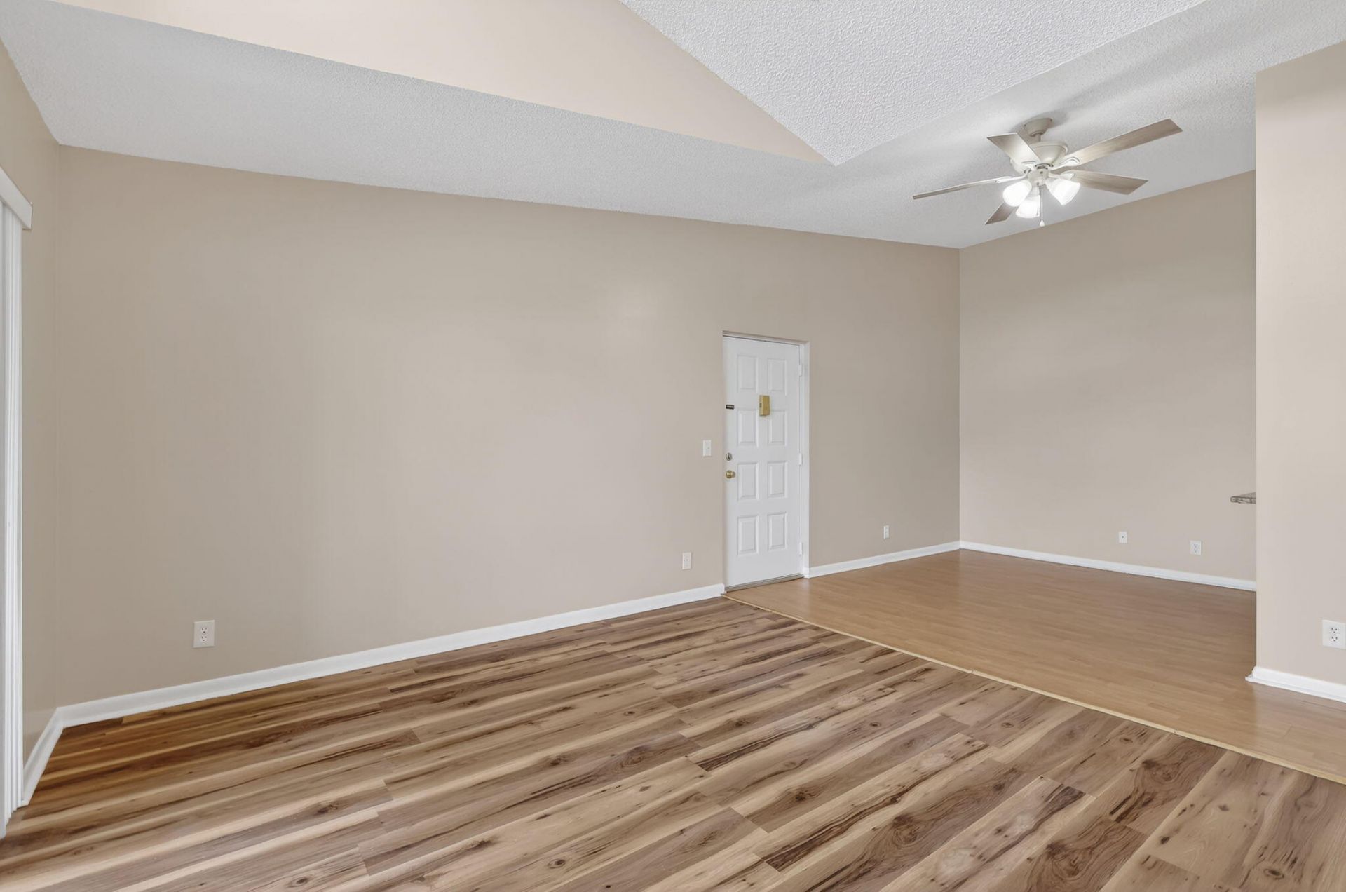 624 Sea Pine Way, Unit B3, Greenacres, FL 33415 Photo