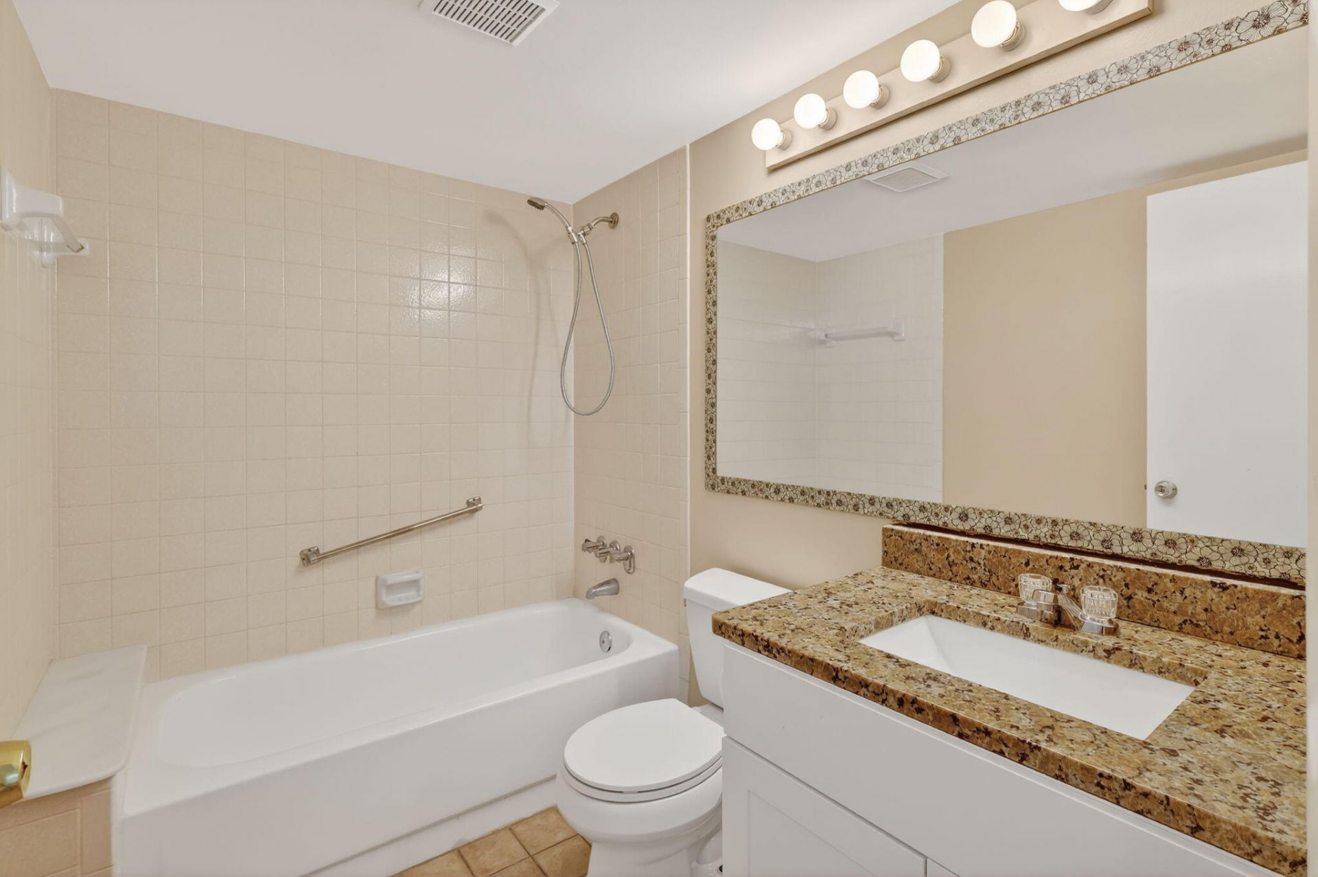 624 Sea Pine Way, Unit B3, Greenacres, FL 33415 Photo