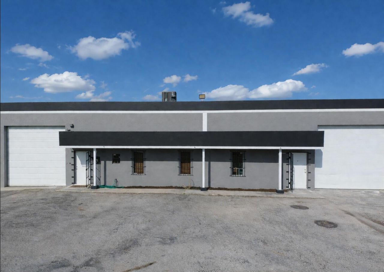 8085 NW 98th Street, Hialeah Gardens, FL 33016 Photo