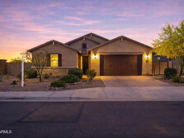 3226 E LUNA Drive, San Tan Valley, AZ 85143