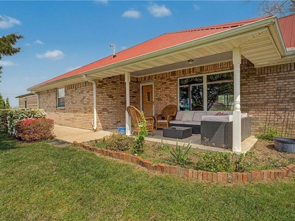 13535 Bill Sellers Road, Fayetteville, AR 72704