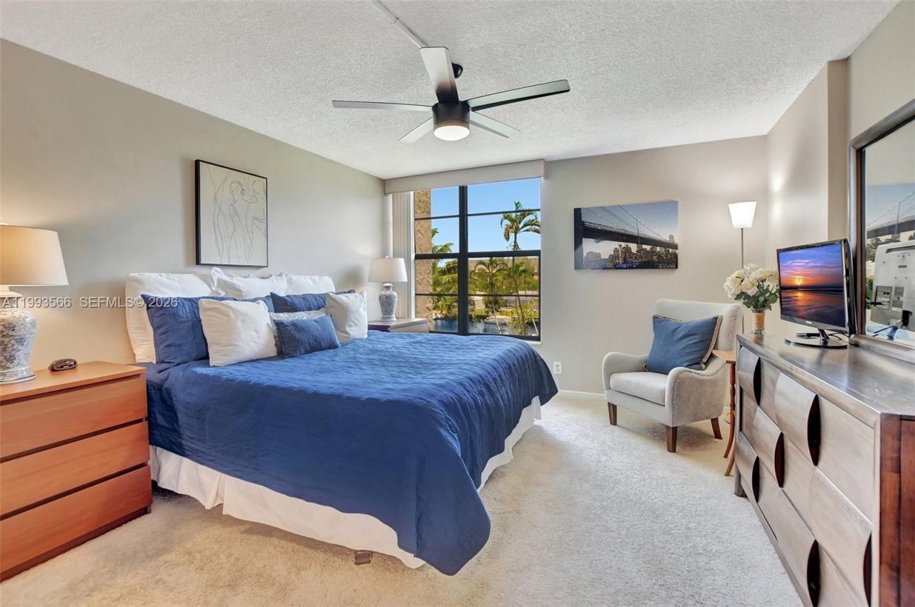 14 Royal Palm Way, Unit 303, Boca Raton, FL 33432 Photo