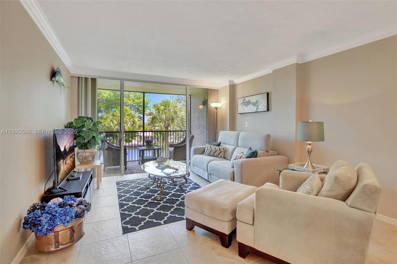 14 Royal Palm Way, Unit 303, Boca Raton, FL 33432 Photo