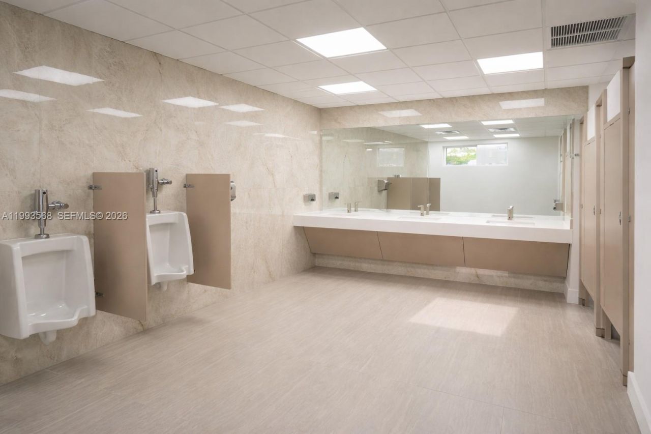 6405 NW 36th St , Virginia Gardens, FL 33166 Photo