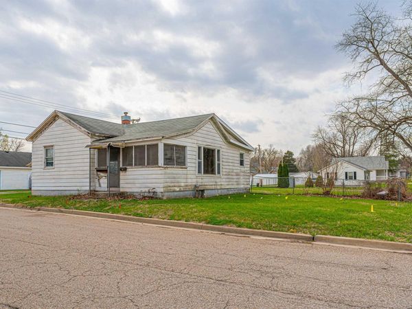 405 5TH Street, Lincoln, IL 62656