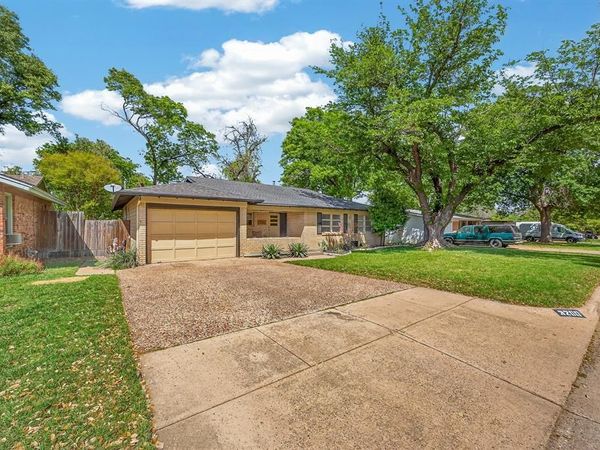 3200 Medina Avenue , Fort Worth, TX 76133