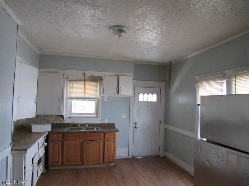 9618 Raymond Avenue, Cleveland, OH 44104 Photo 11