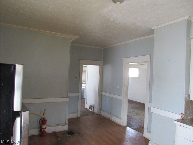 9618 Raymond Avenue, Cleveland, OH 44104 Photo 13