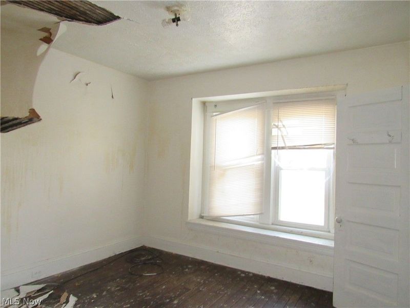 9618 Raymond Avenue, Cleveland, OH 44104 Photo 14