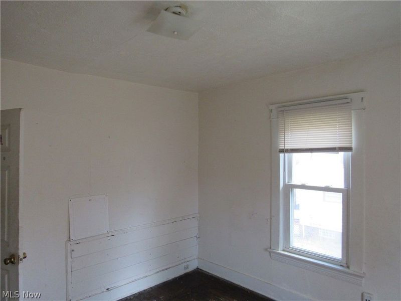 9618 Raymond Avenue, Cleveland, OH 44104 Photo 23