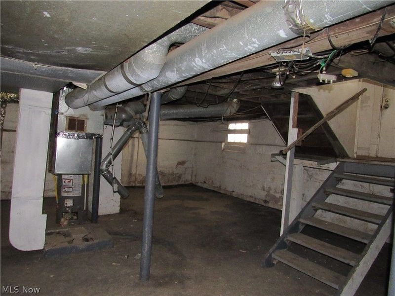 9618 Raymond Avenue, Cleveland, OH 44104 Photo 31