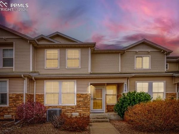 6076 Sierra Grande Point, Colorado Springs, CO 80923