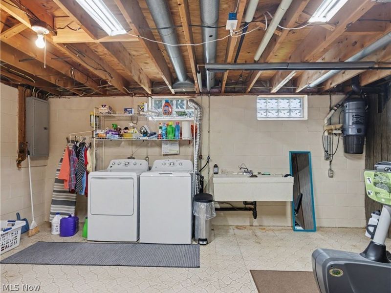 2903 Northview Road, Uniontown, OH 44685 Photo 28