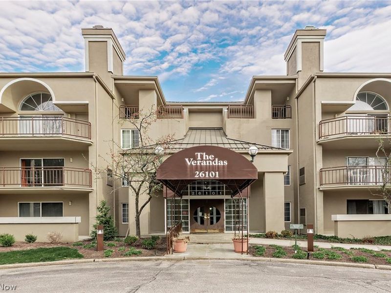 26101 Village Lane, Unit 107, Beachwood, OH 44122 Photo 2
