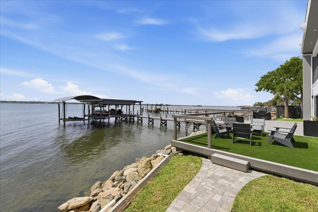 2175 S Tropical Trail, Merritt Island, FL 32952 Photo