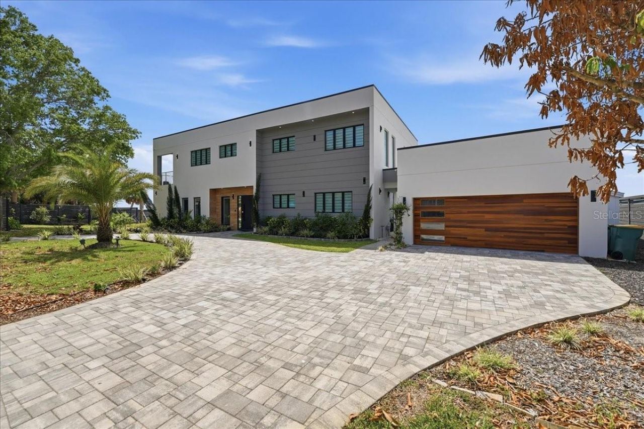 2175 S Tropical Trail, Merritt Island, FL 32952 Photo