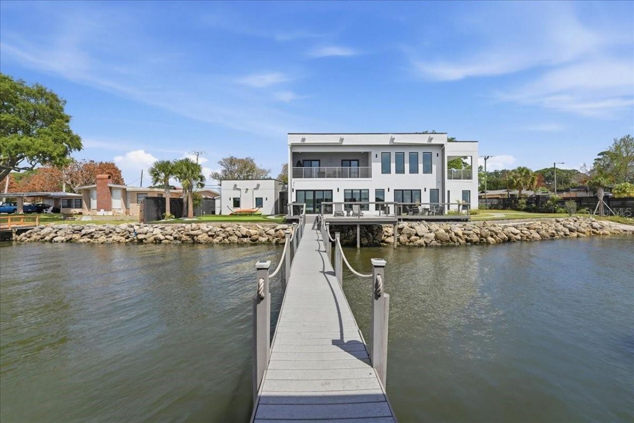 2175 S Tropical Trail, Merritt Island, FL 32952 Photo