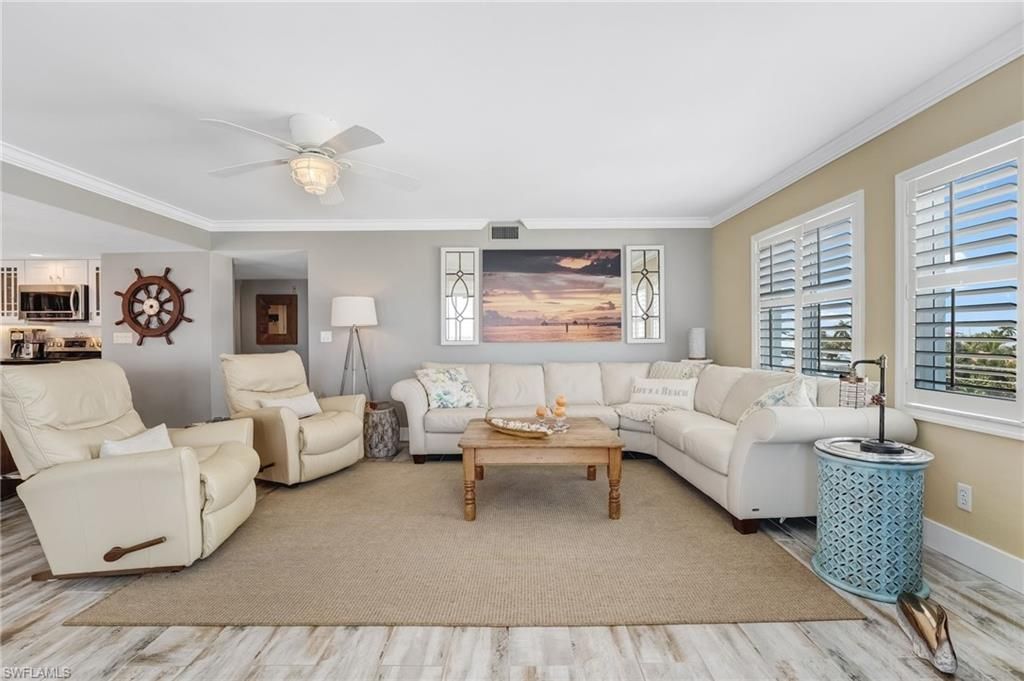 345 Mango St, Unit 401, Fort Myers Beach, FL 33931 Photo