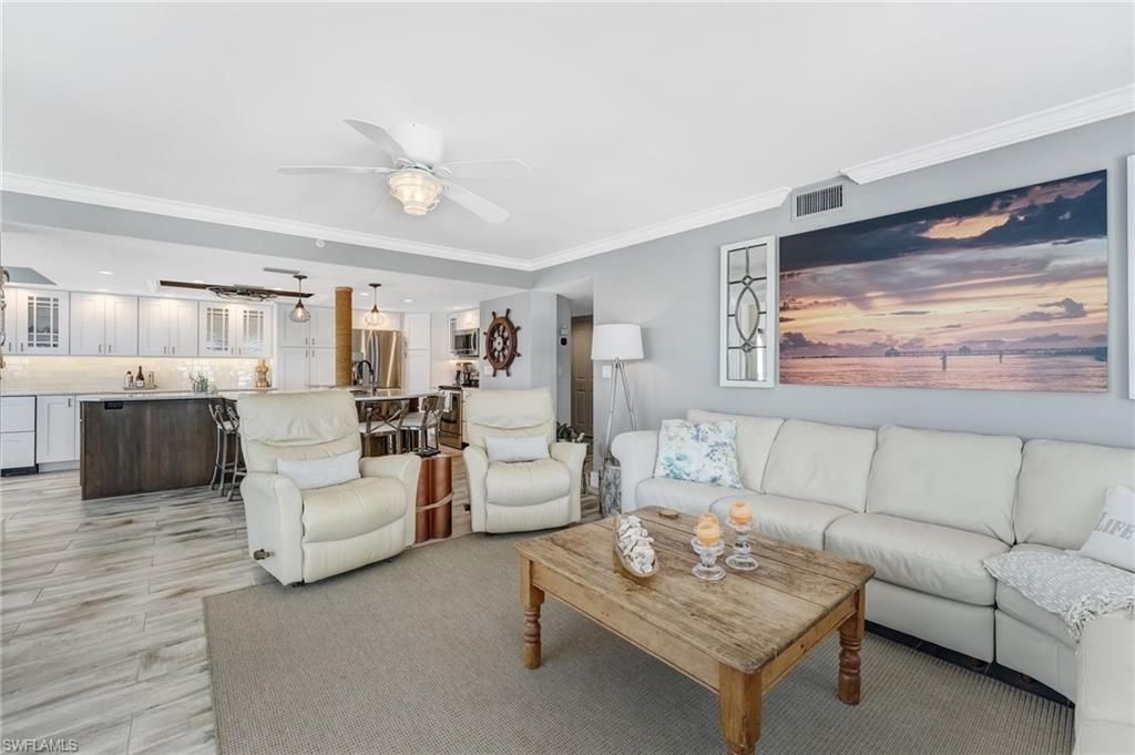 345 Mango St, Unit 401, Fort Myers Beach, FL 33931 Photo