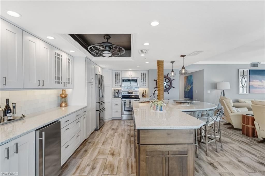 345 Mango St, Unit 401, Fort Myers Beach, FL 33931 Photo