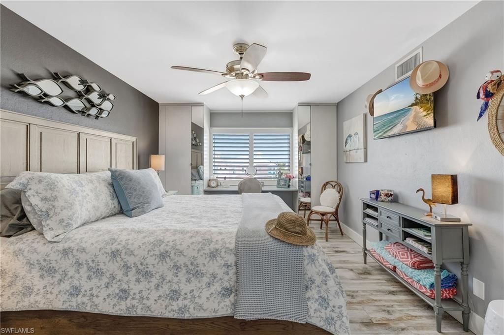 345 Mango St, Unit 401, Fort Myers Beach, FL 33931 Photo