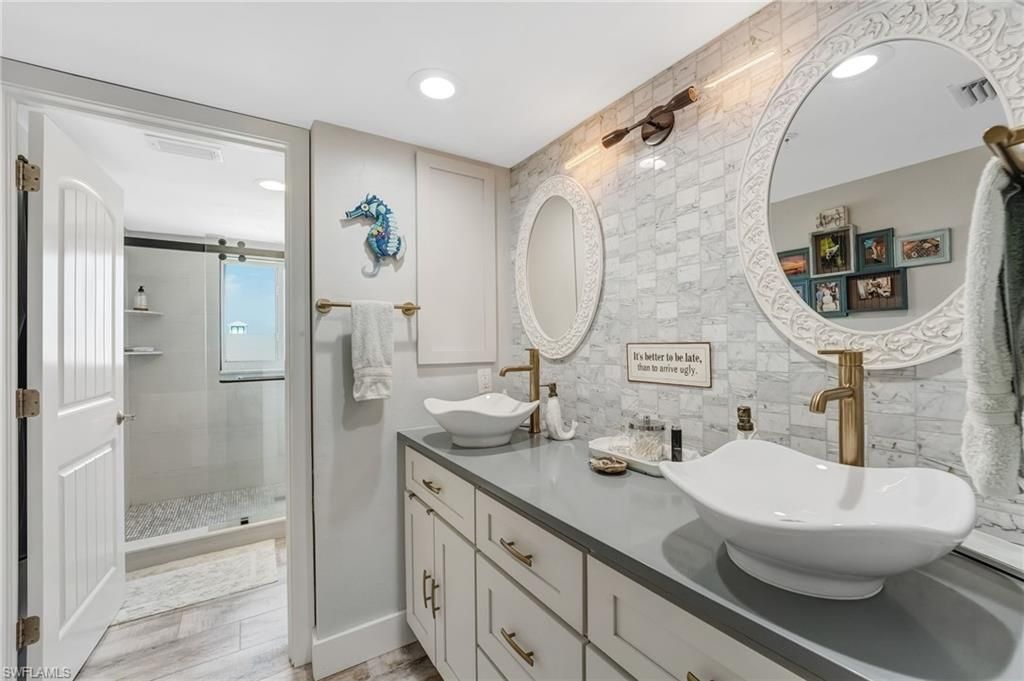 345 Mango St, Unit 401, Fort Myers Beach, FL 33931 Photo