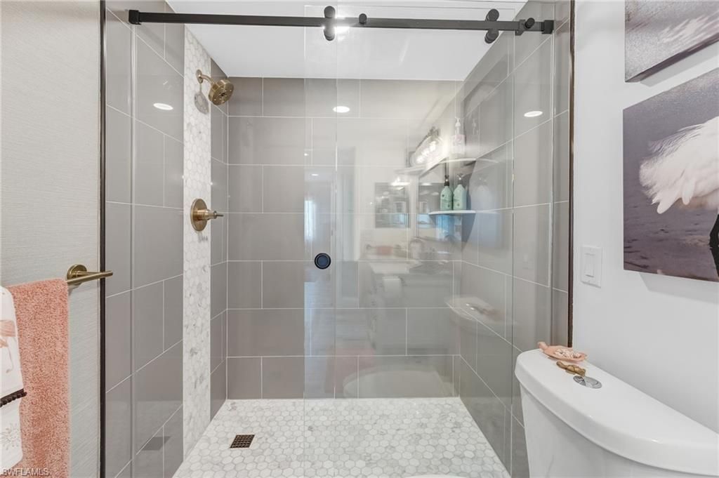 345 Mango St, Unit 401, Fort Myers Beach, FL 33931 Photo
