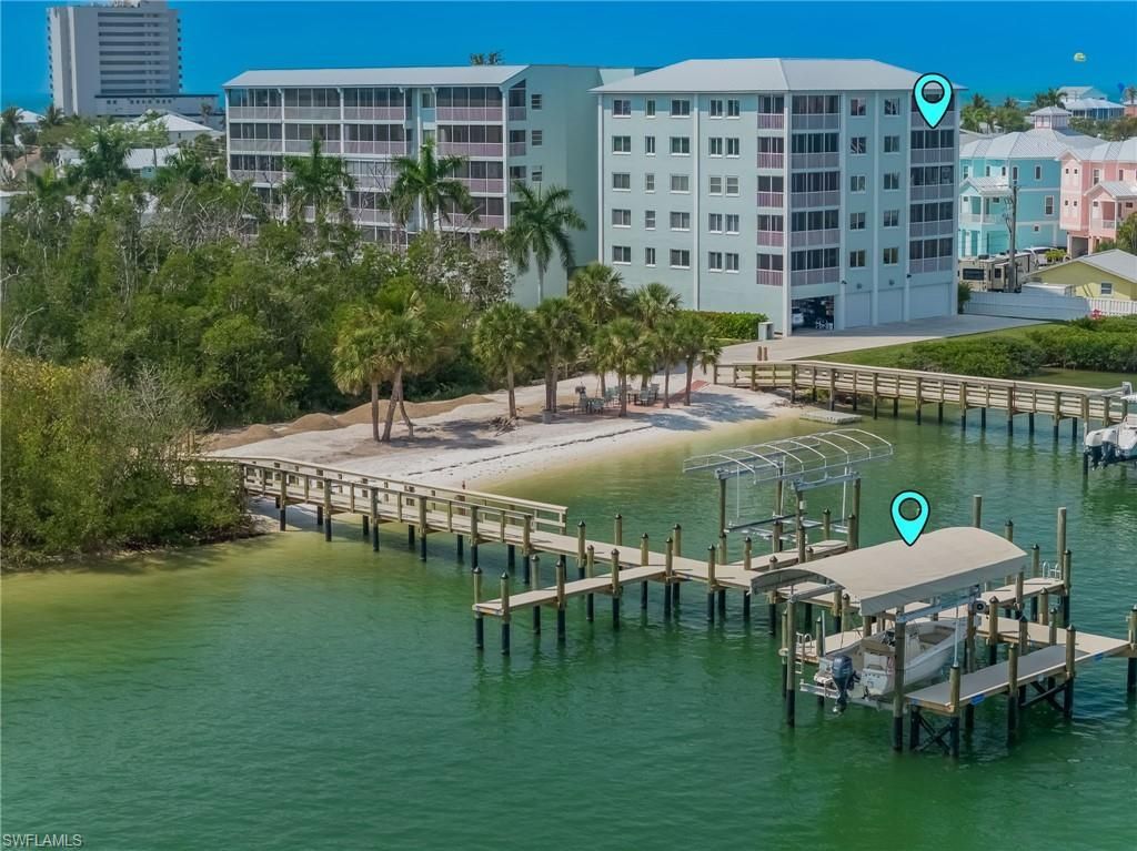 345 Mango St, Unit 401, Fort Myers Beach, FL 33931 Photo