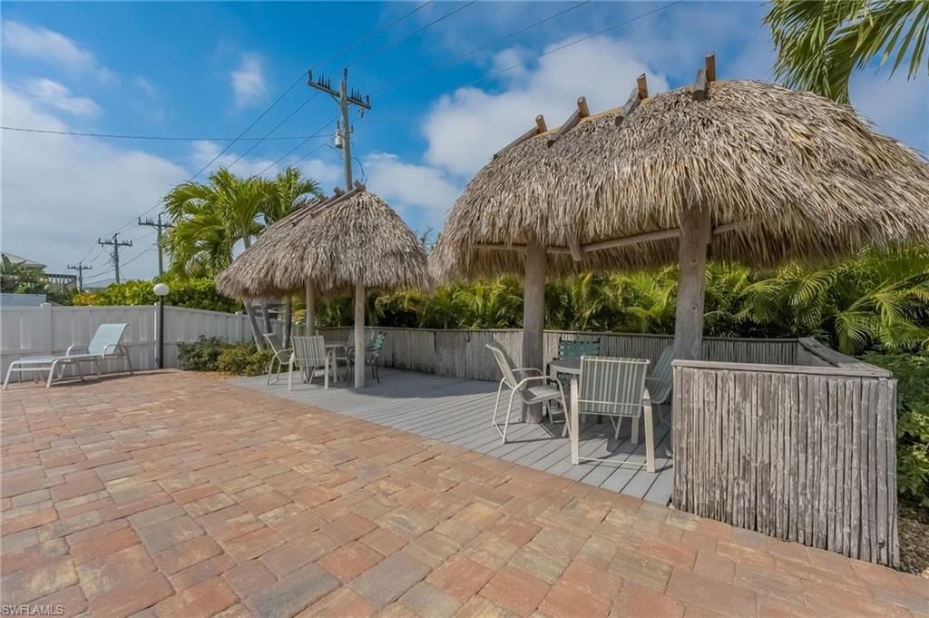 345 Mango St, Unit 401, Fort Myers Beach, FL 33931 Photo