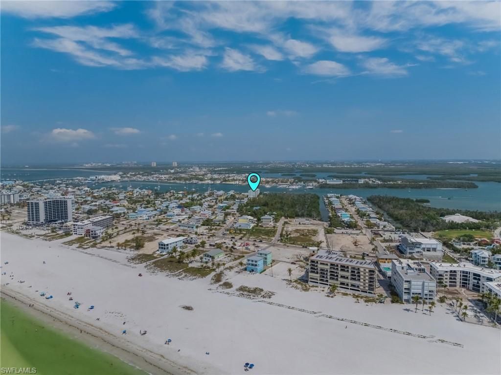 345 Mango St, Unit 401, Fort Myers Beach, FL 33931 Photo