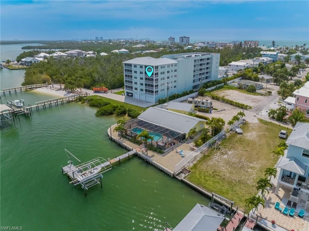 345 Mango St, Unit 401, Fort Myers Beach, FL 33931 Photo
