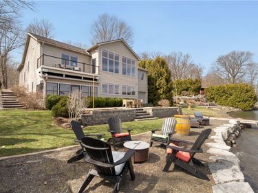 843 W Lake Road, Branchport, NY 14418